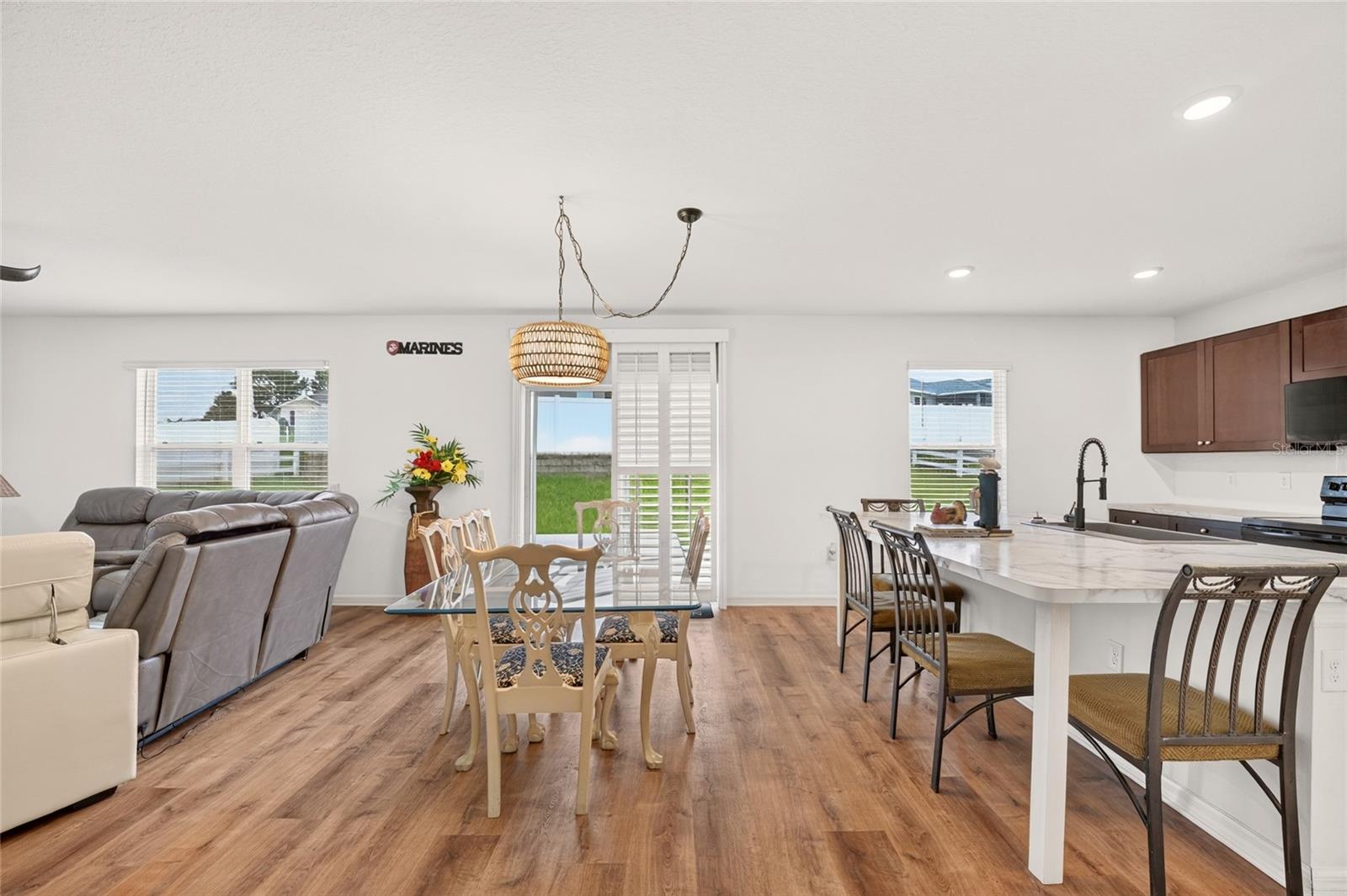 483 W RUNYON LOOP