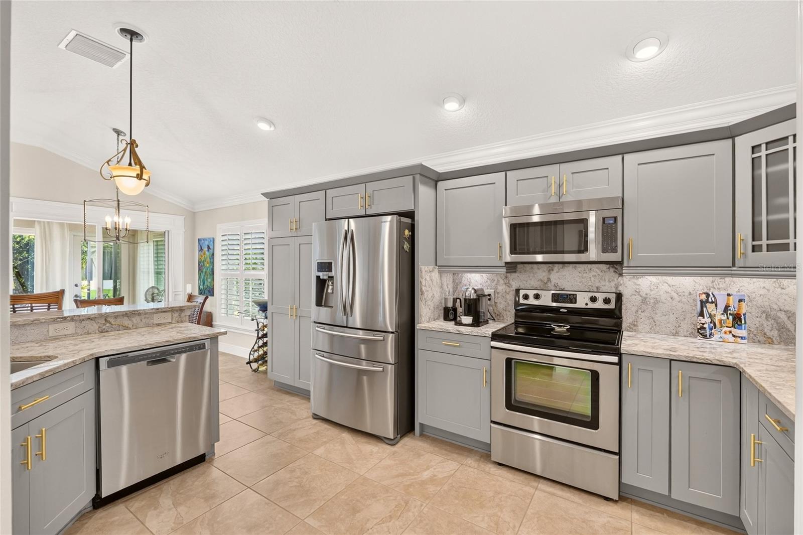 591 BAKER LN