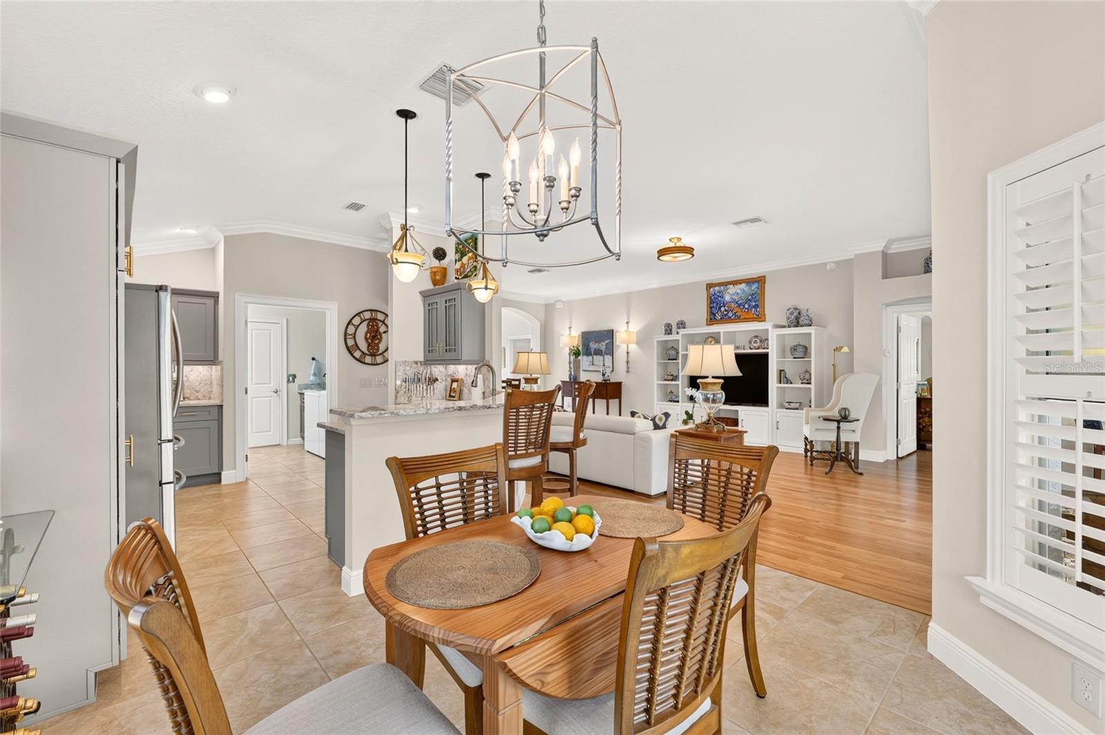 591 BAKER LN
