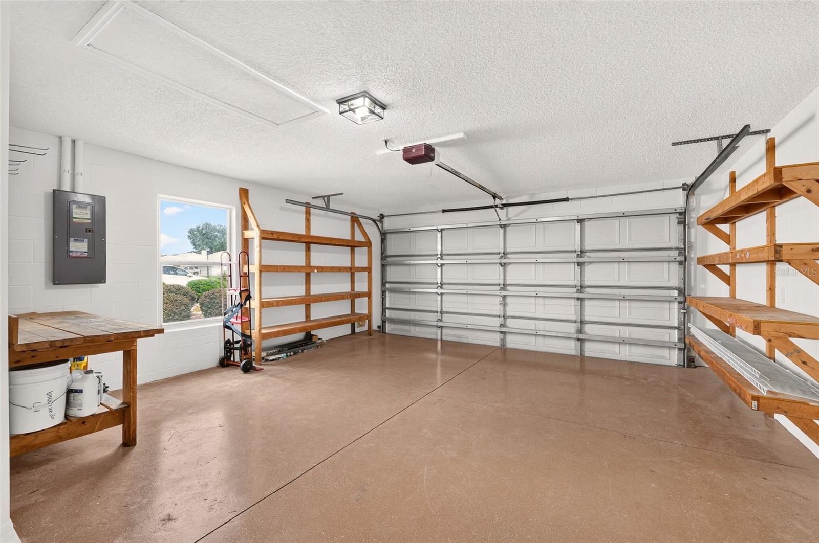1238 Augustine Dr, Lady Lake, Fl 32159
