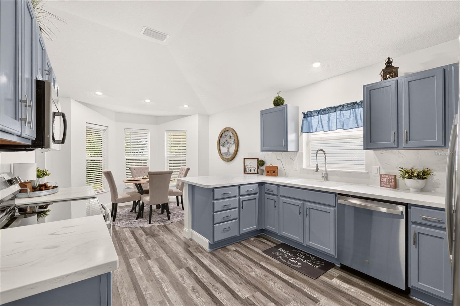 1238 Augustine Dr, Lady Lake, Fl 32159