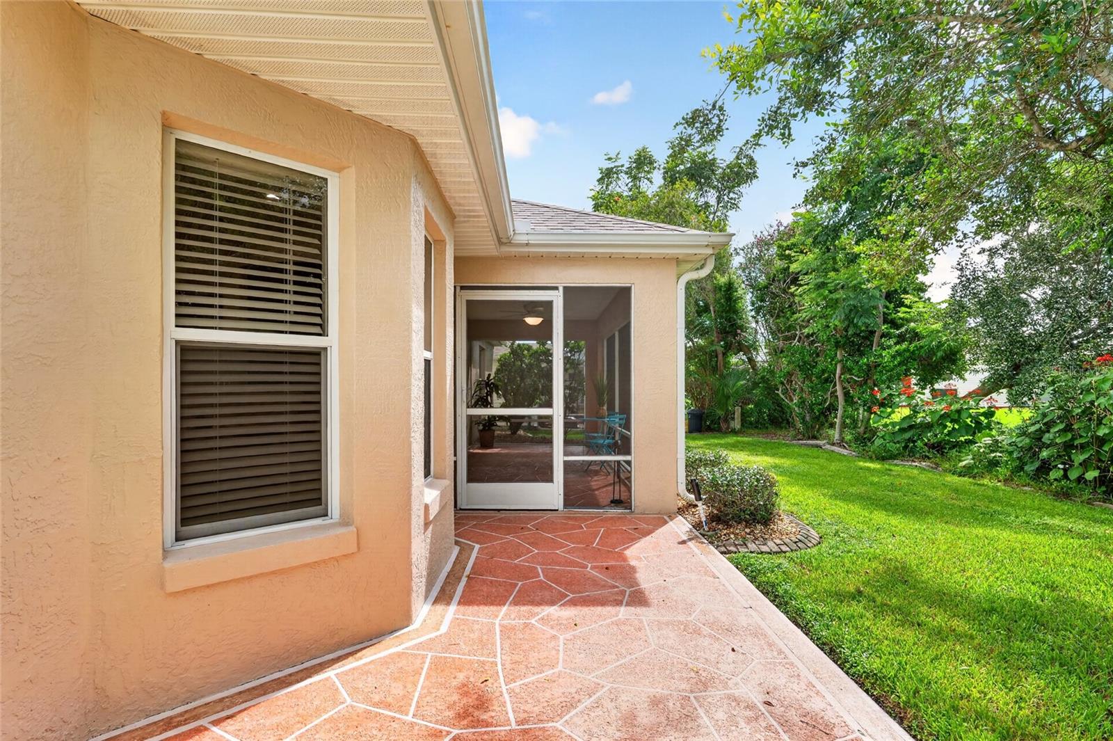 1238 Augustine Dr, Lady Lake, Fl 32159