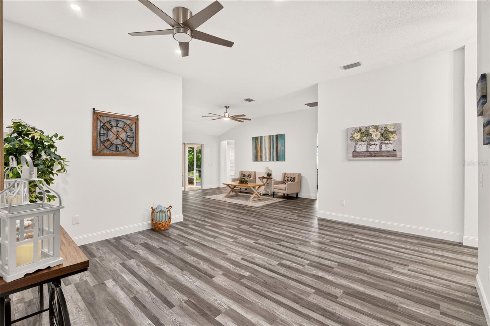 1238 Augustine Dr, Lady Lake, Fl 32159