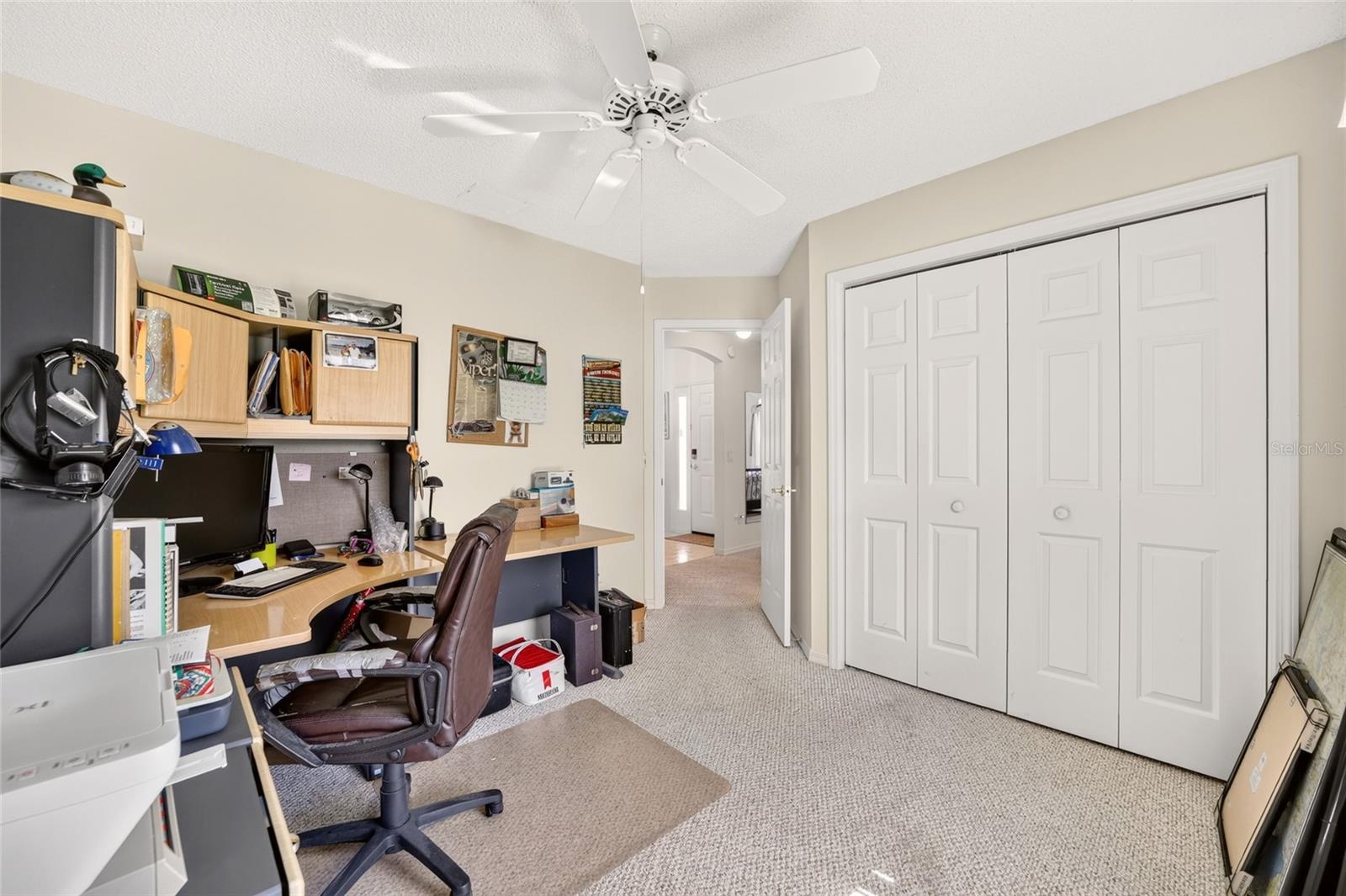 916 RAMOS DR
