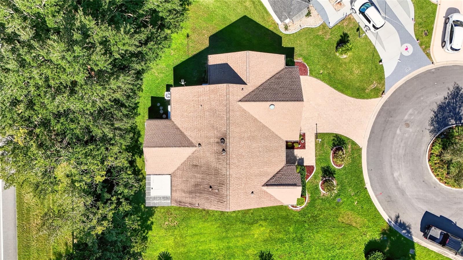916 RAMOS DR