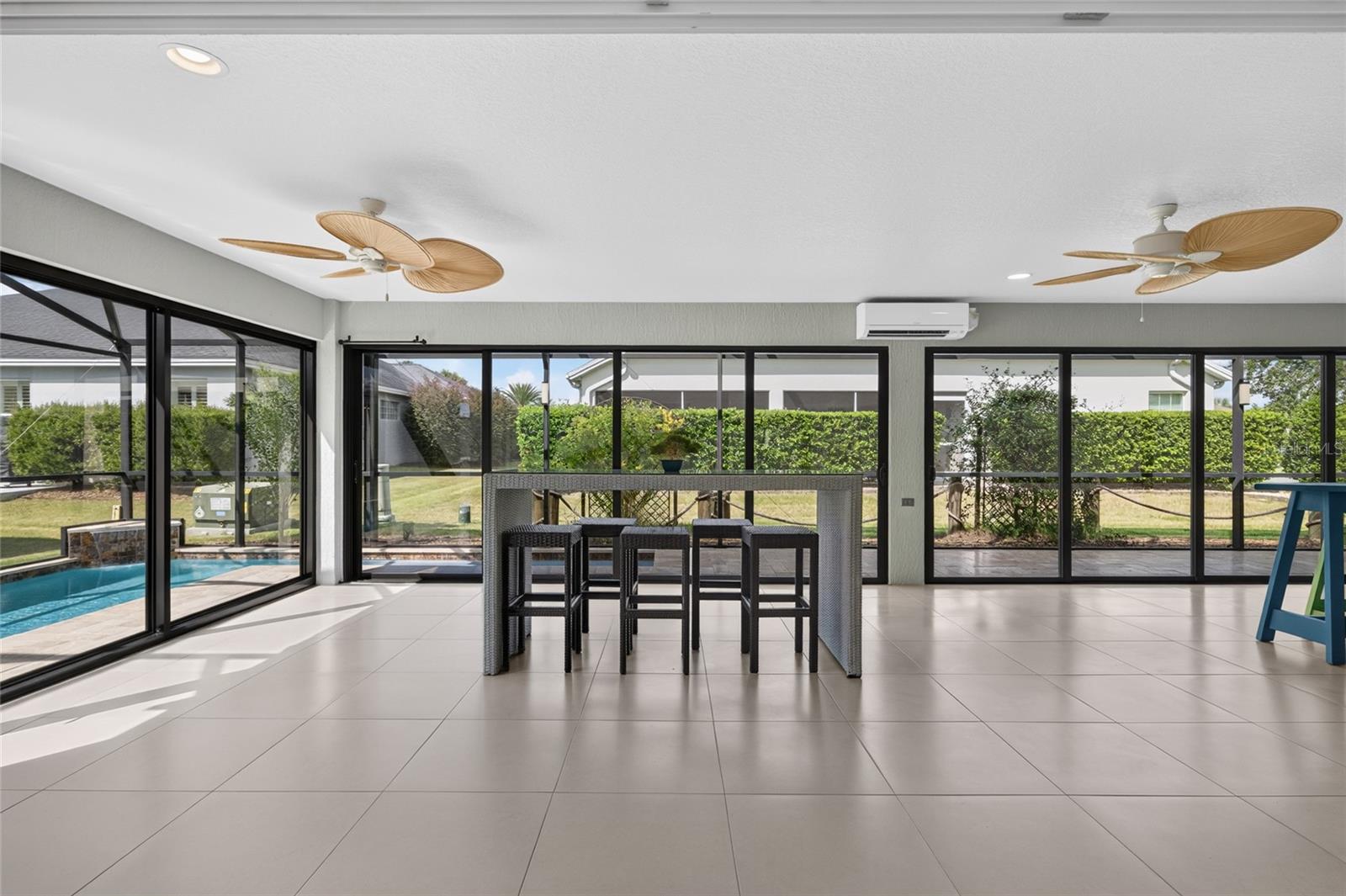 2077 VICKERS PL