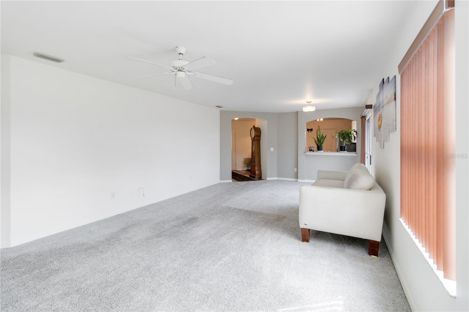 1402 AZTECA LOOP