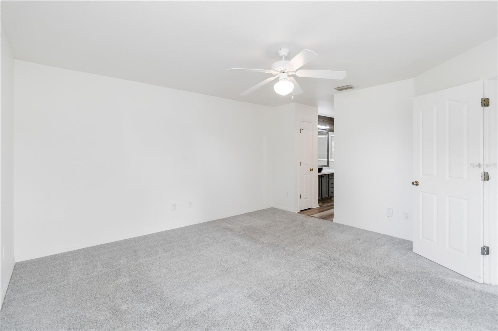 1402 AZTECA LOOP