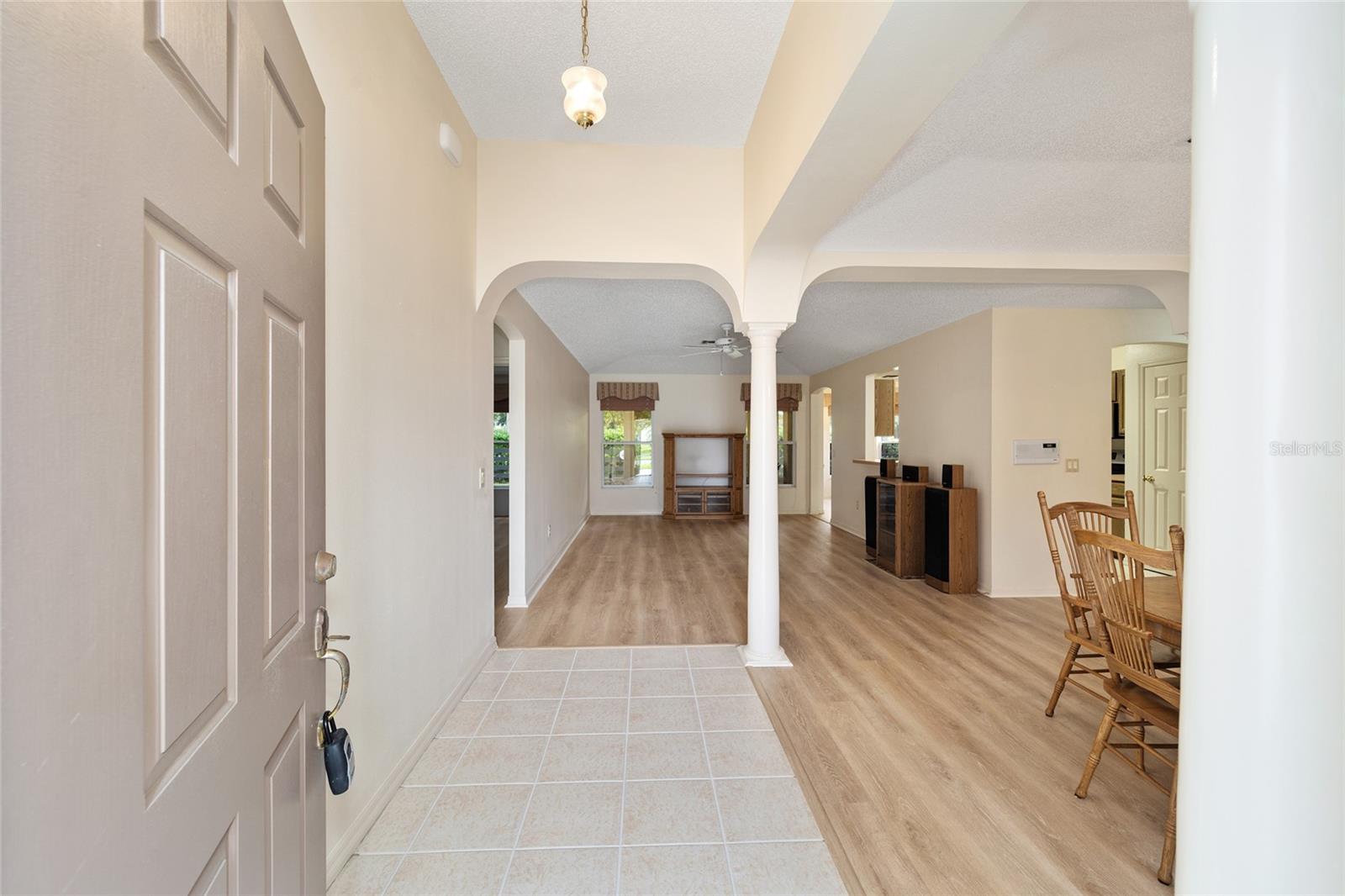 2117 BARBOSA CT