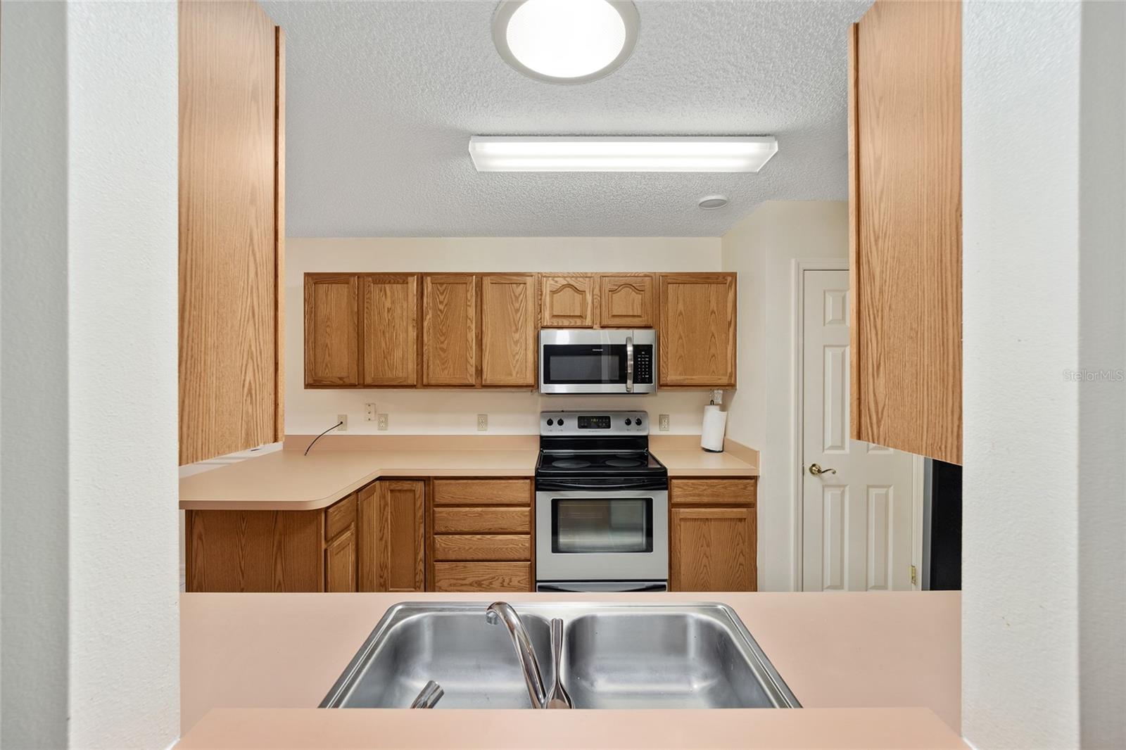 2117 BARBOSA CT