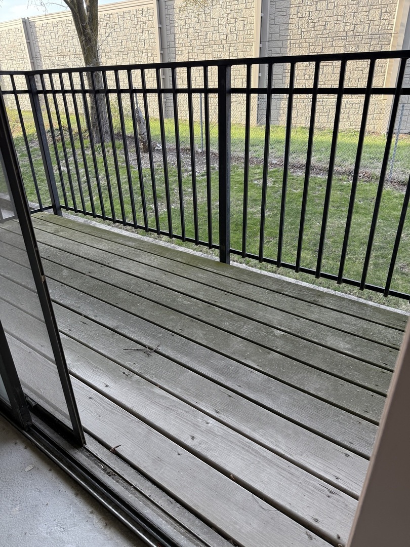 10735 5th Ave Cut Off Unit: 202
