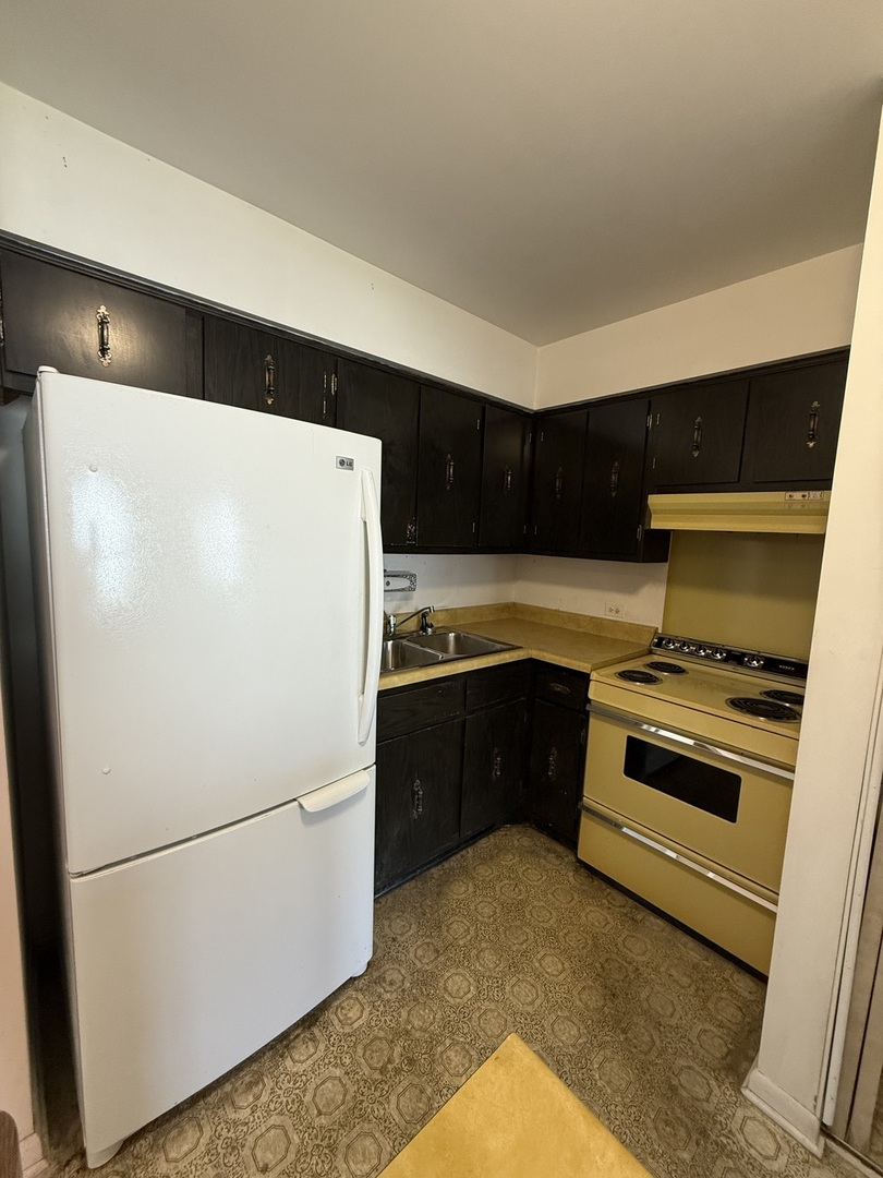 10735 5th Ave Cut Off Unit: 202
