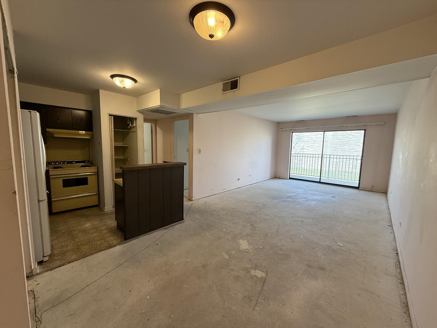 10735 5th Ave Cut Off Unit: 202