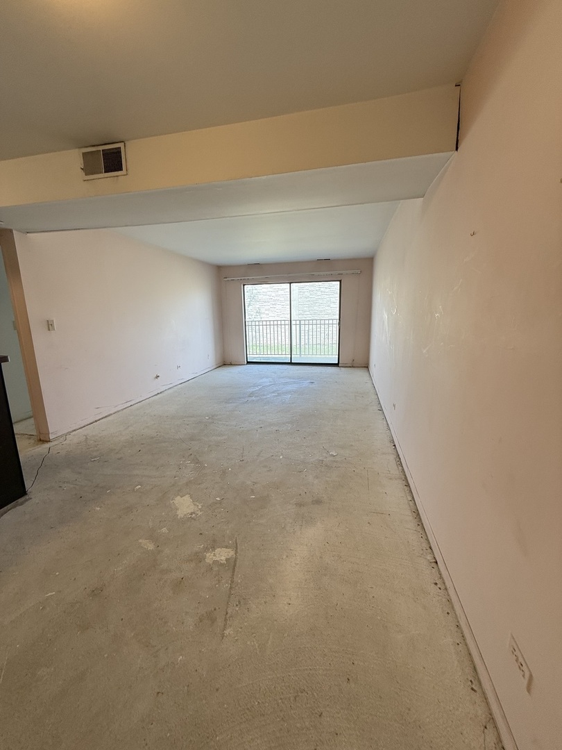 10735 5th Ave Cut Off Unit: 202