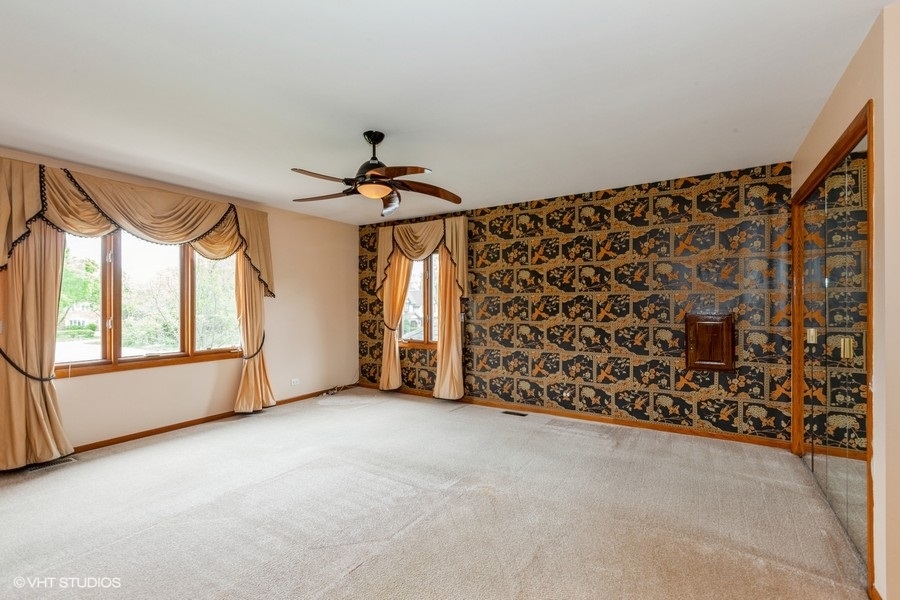 227 Wood Glen Lane