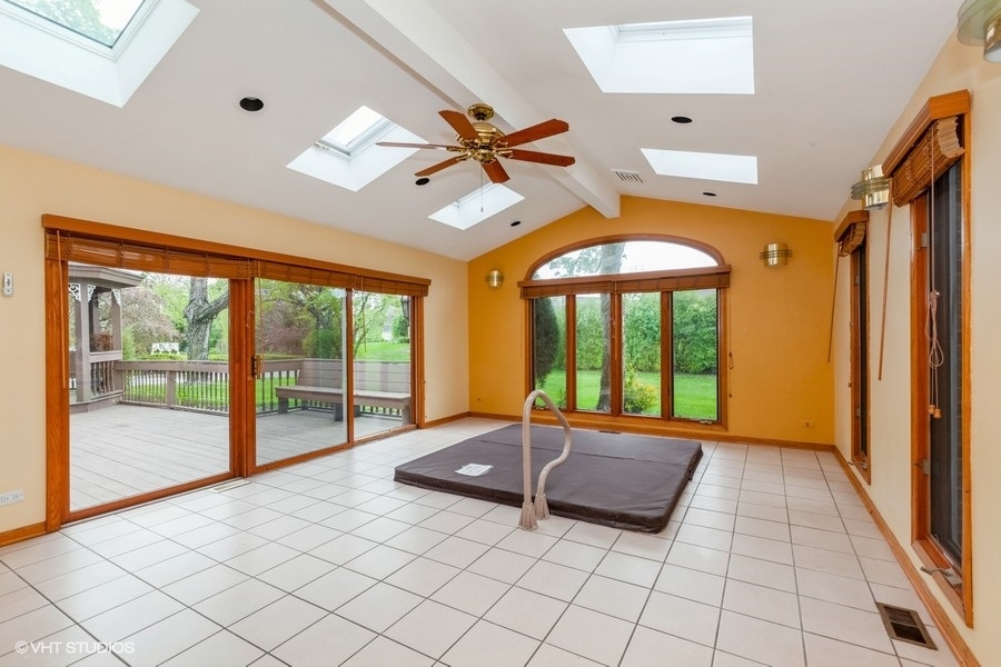 227 Wood Glen Lane