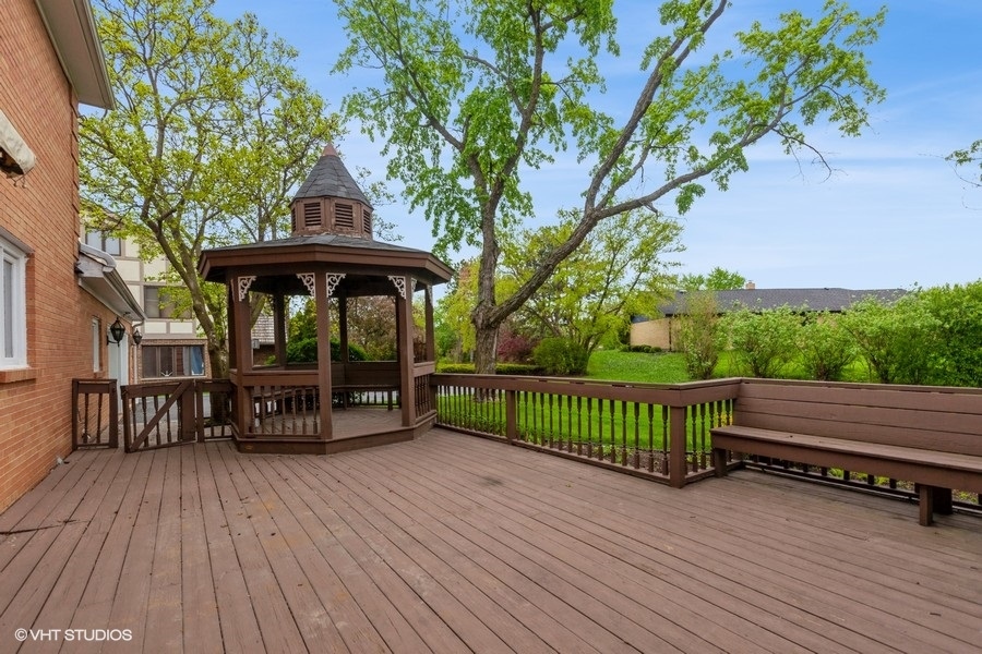 227 Wood Glen Lane