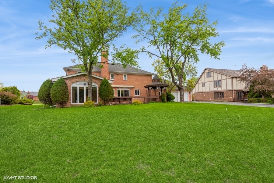 227 Wood Glen Lane