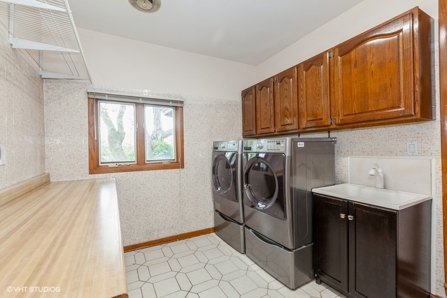 227 Wood Glen Lane