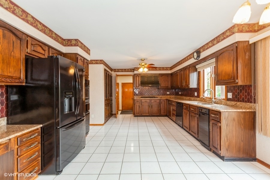 227 Wood Glen Lane