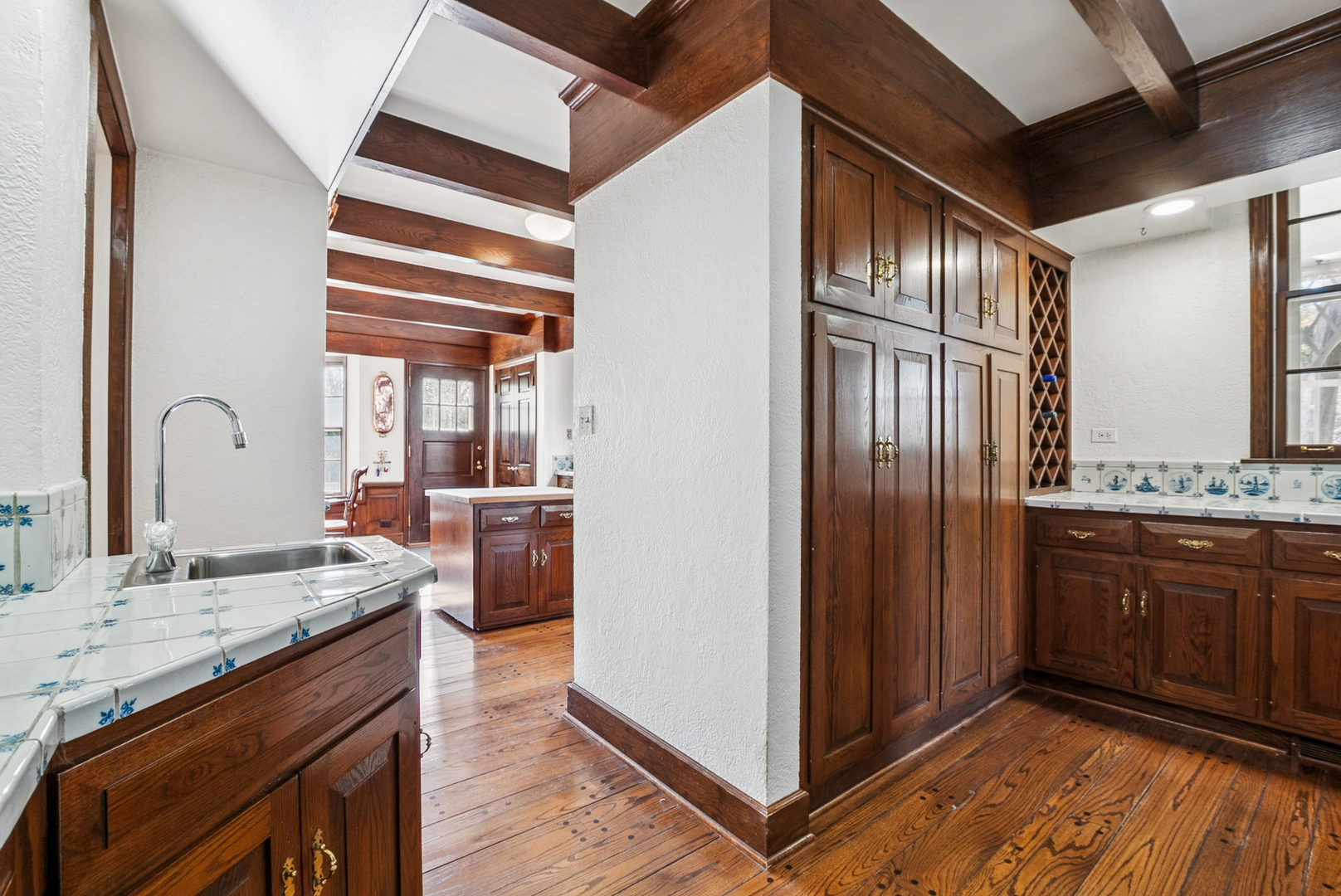 1053 Laurie Lane