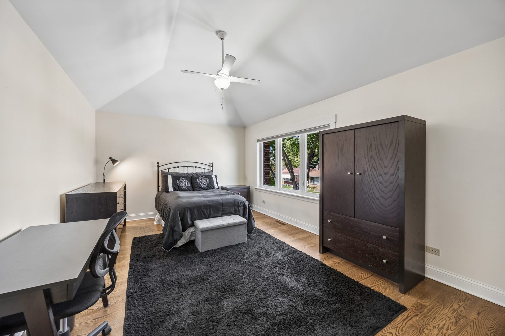 5137 S Mobile Avenue