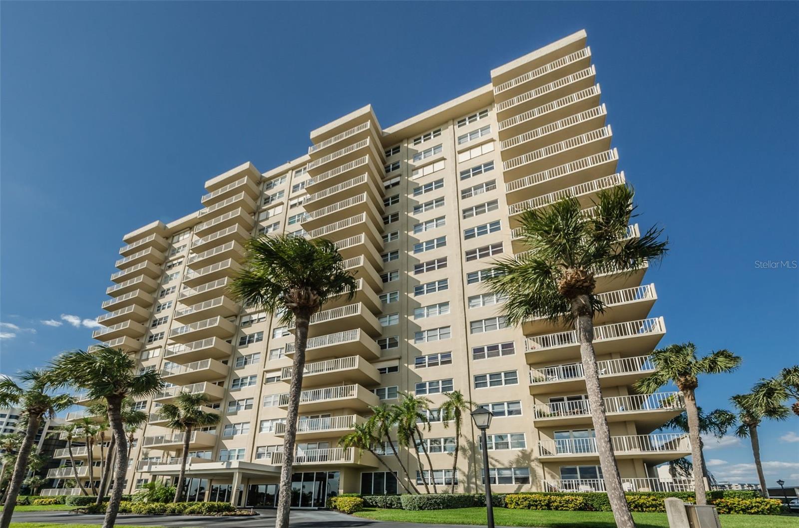 1621 GULF BLVD #PH-C