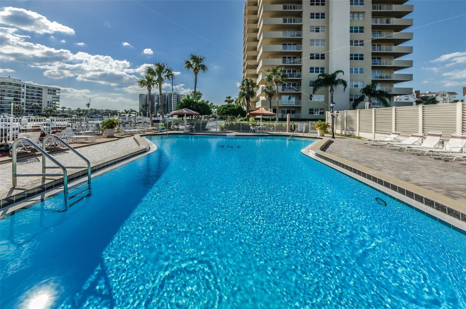 1621 GULF BLVD #PH-C