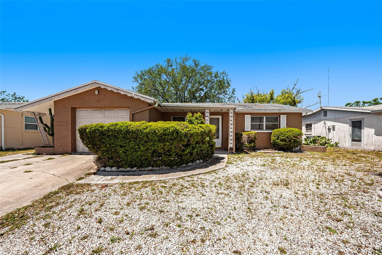 1051 NORMANDY BLVD