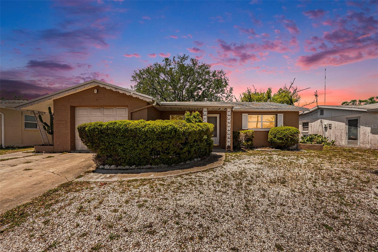 1051 NORMANDY BLVD