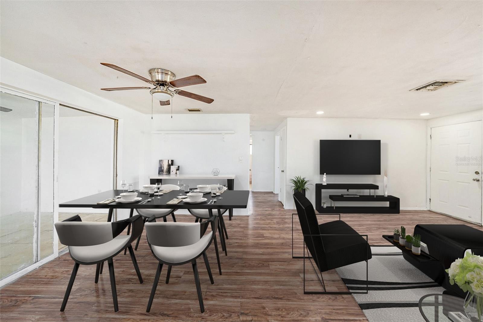1051 NORMANDY BLVD