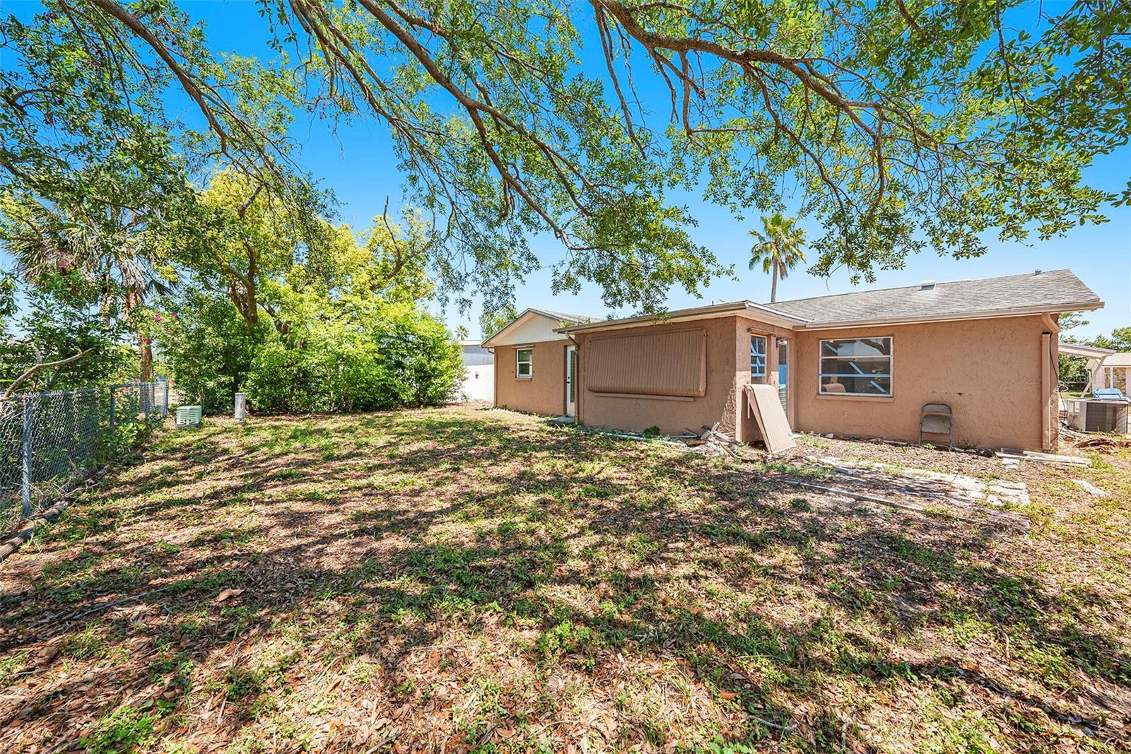 1051 NORMANDY BLVD