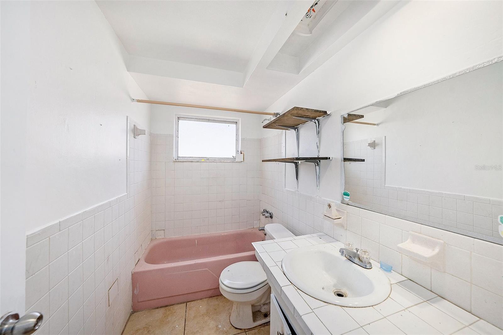 1051 NORMANDY BLVD