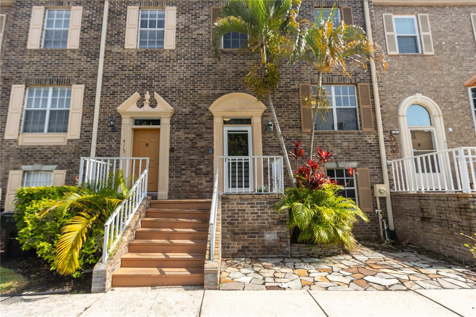 4117 DAVENTRY LN