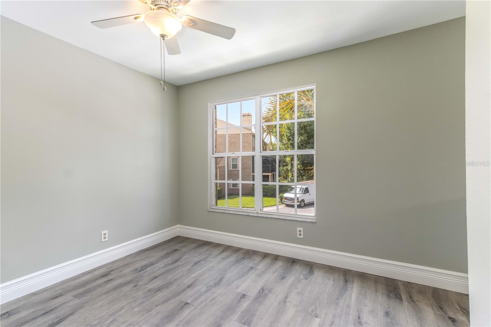 4117 DAVENTRY LN