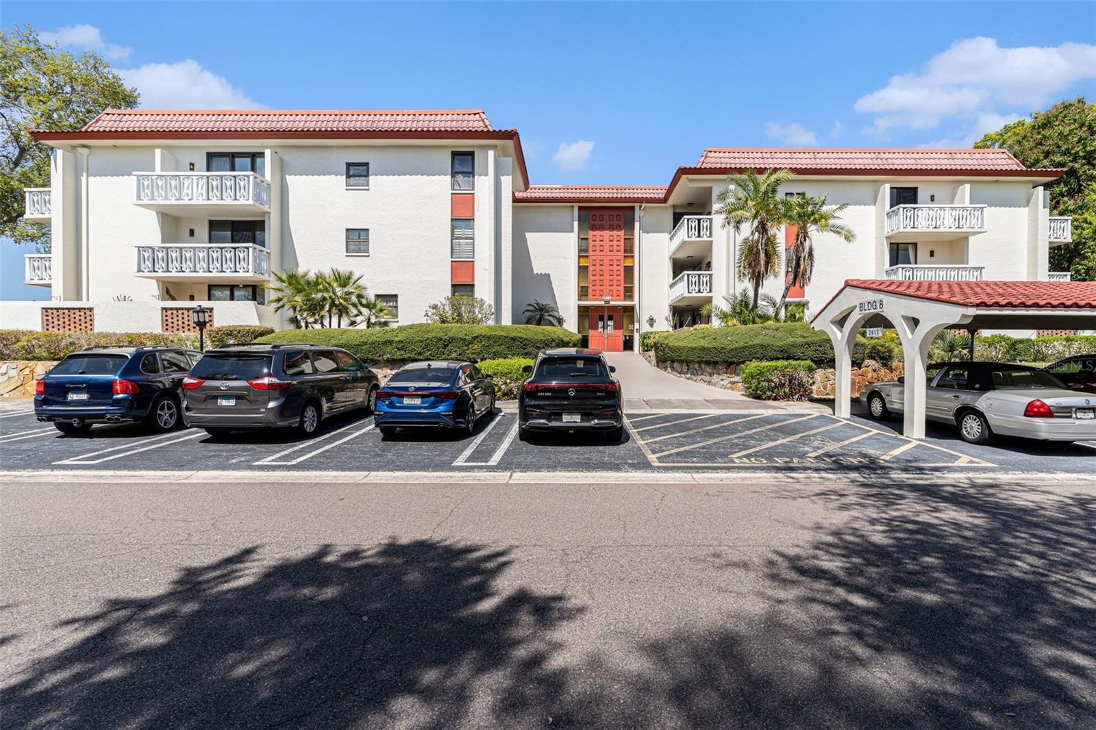 2612 PEARCE DR #301