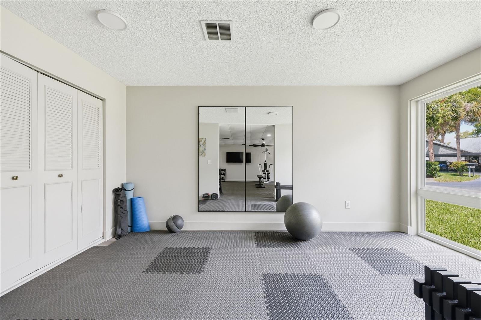 98 S HIGHLAND AVE #102