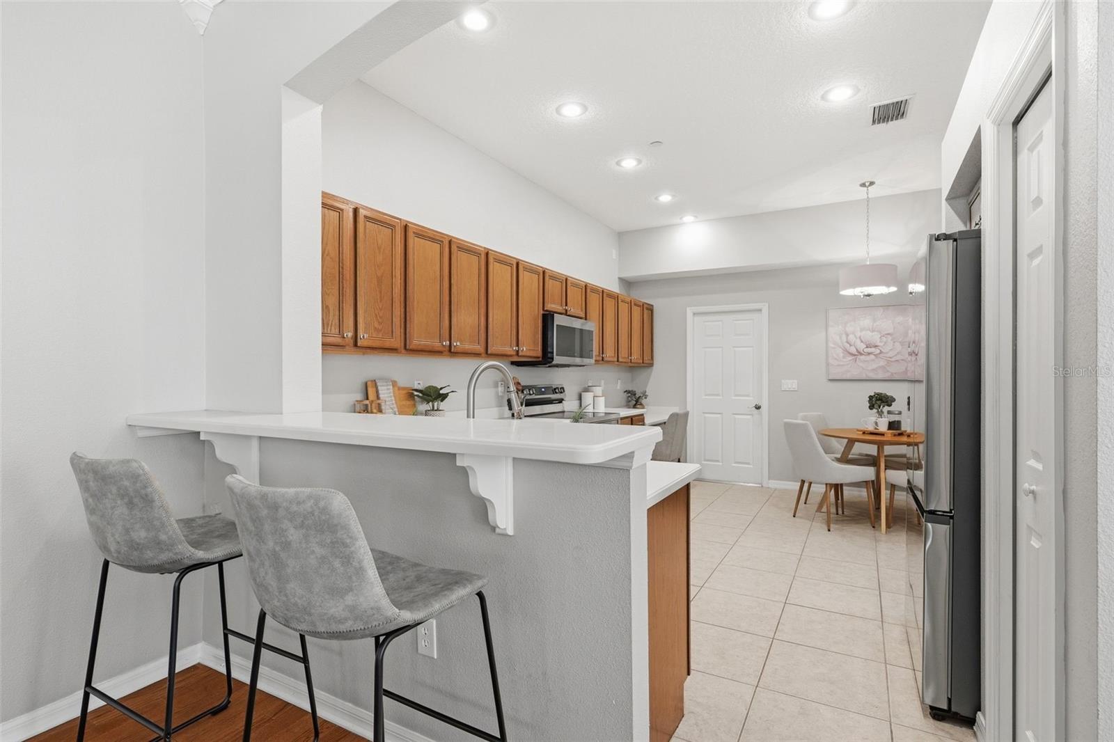 98 S HIGHLAND AVE #102