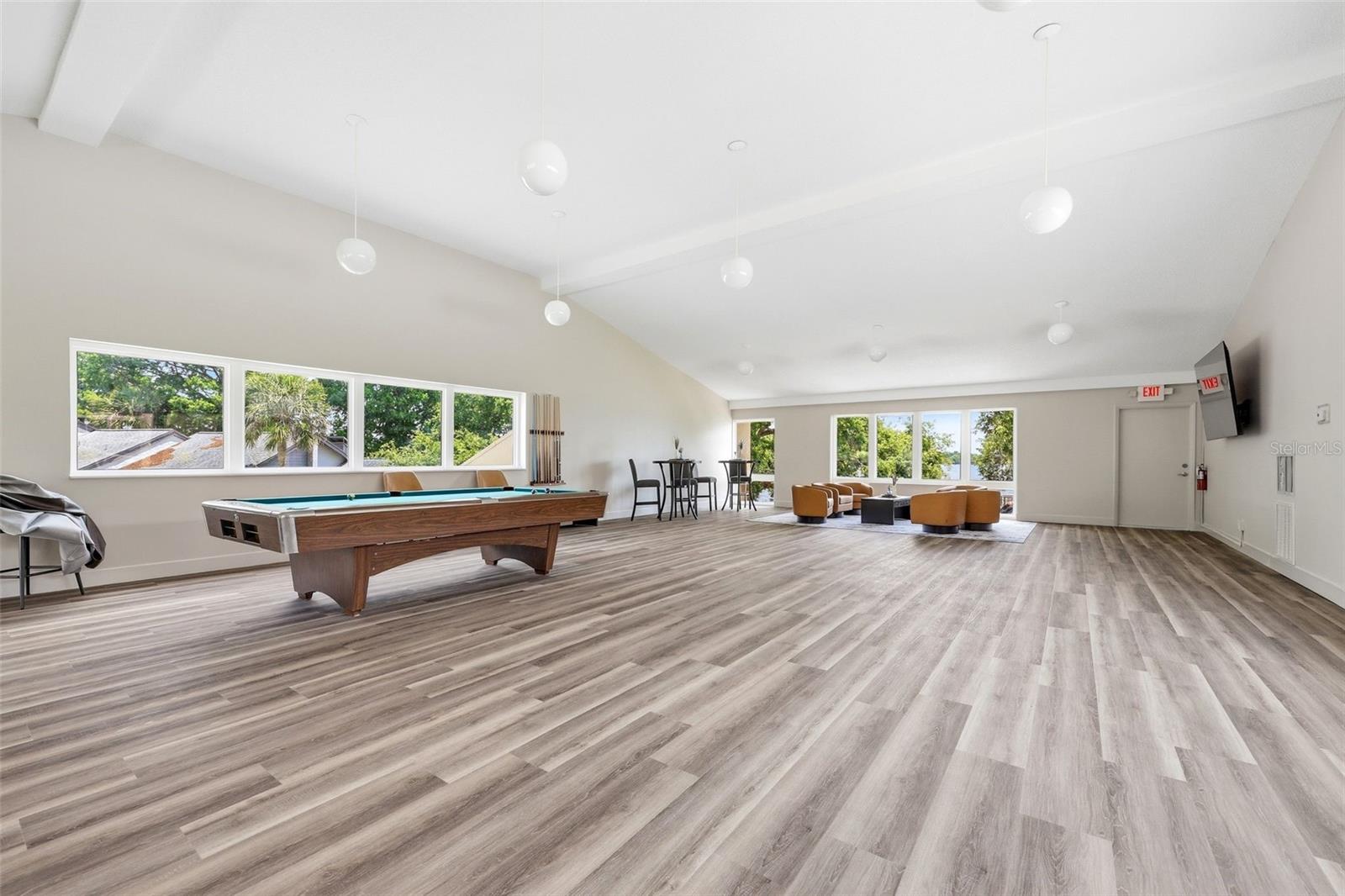 98 S HIGHLAND AVE #102