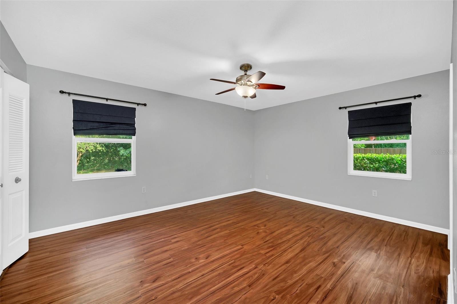 26 CEDAR DR