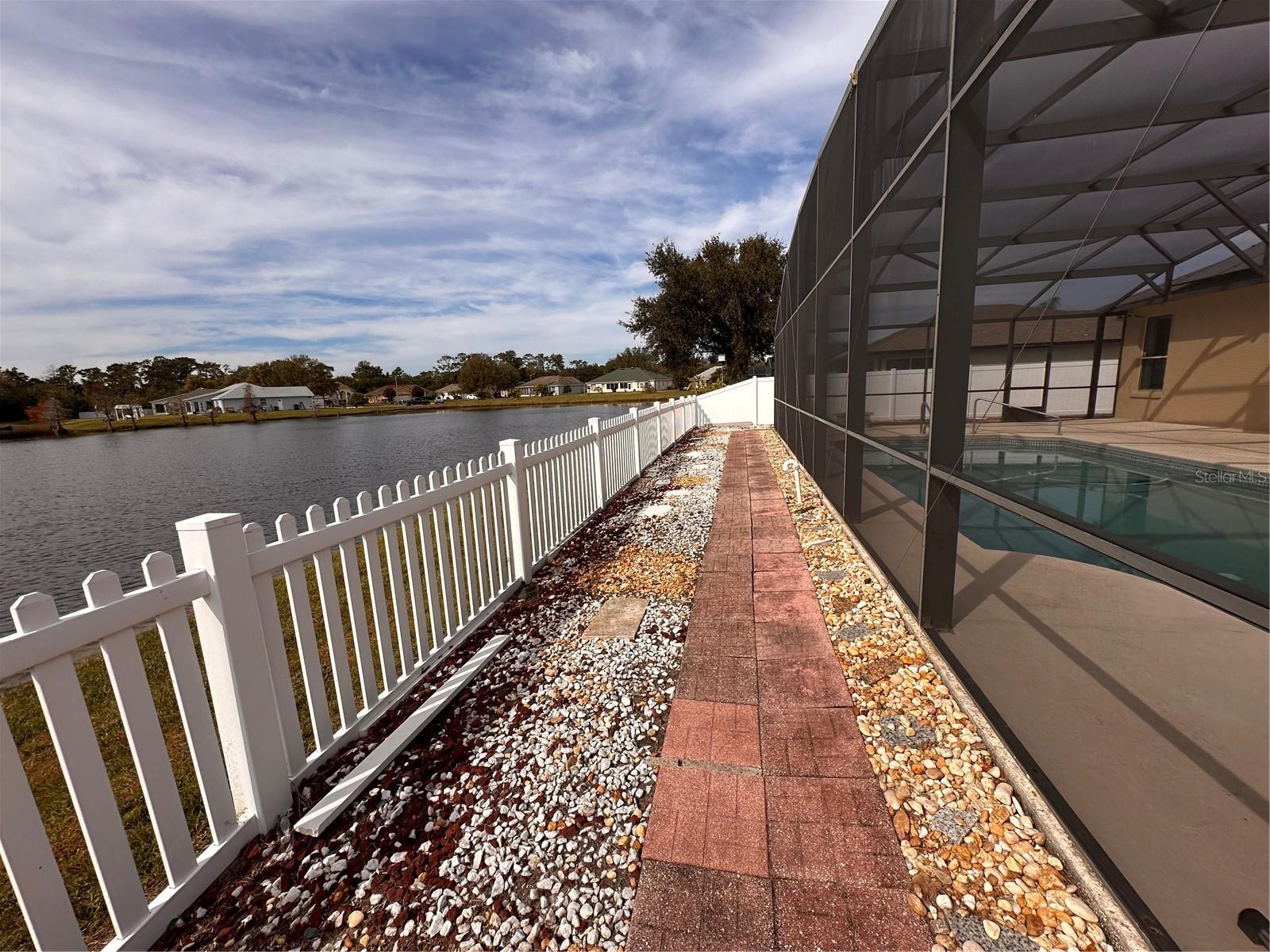 4878 ZION DR