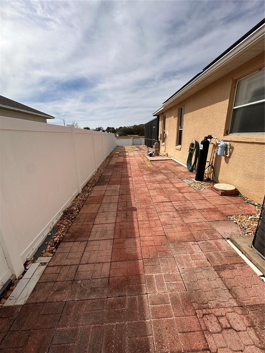4878 ZION DR