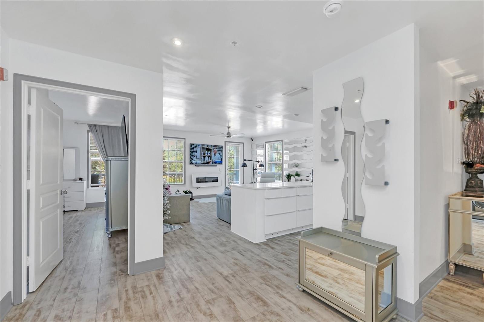 600 MARKET ST #210