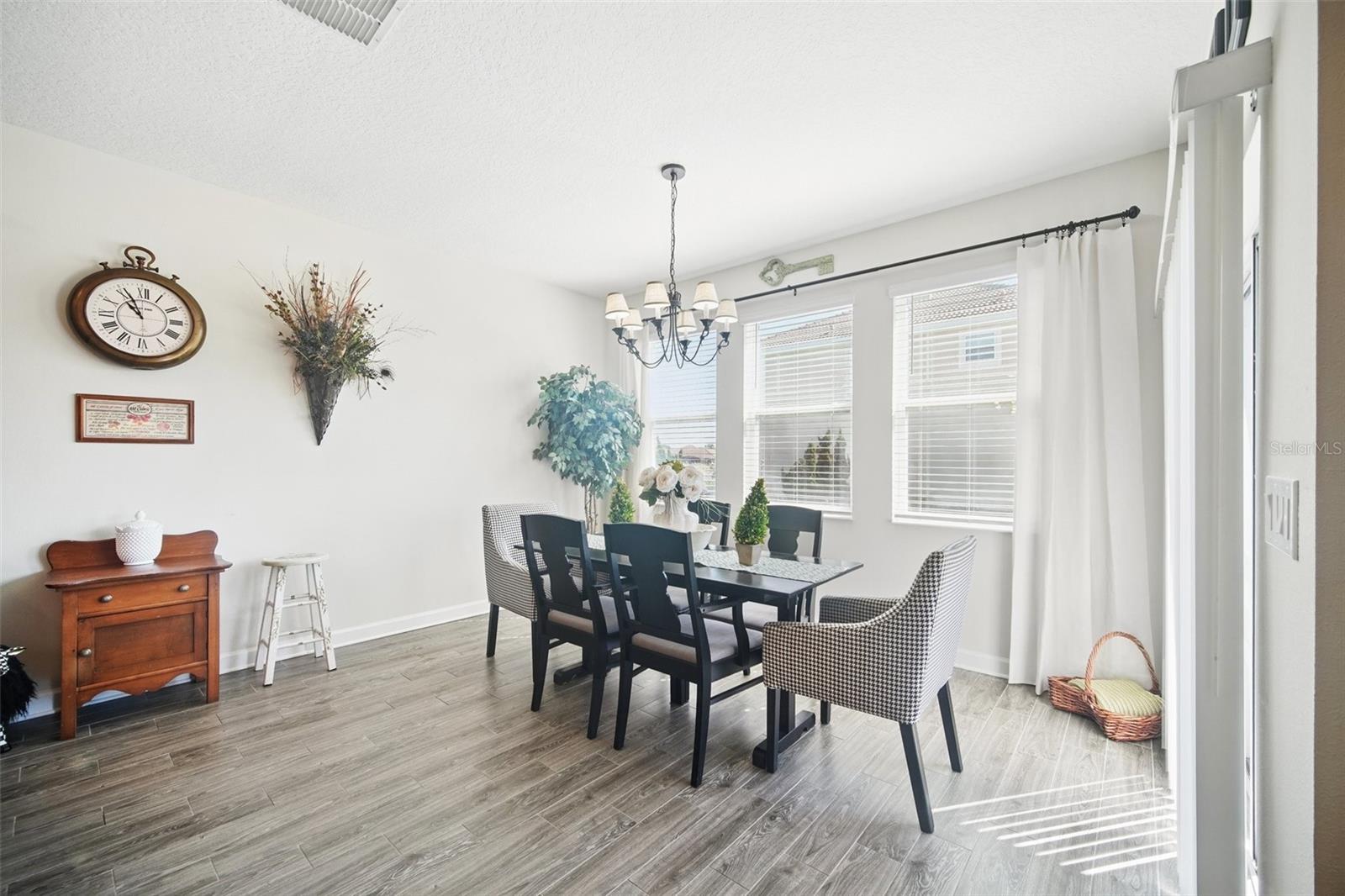 1107 TRAPPERS TRAIL LOOP