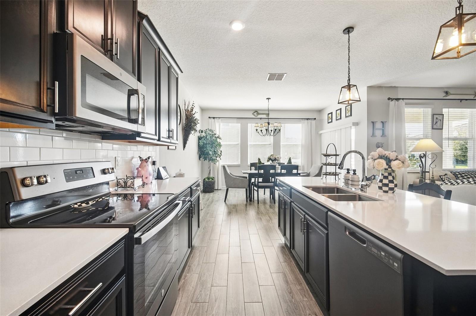 1107 TRAPPERS TRAIL LOOP