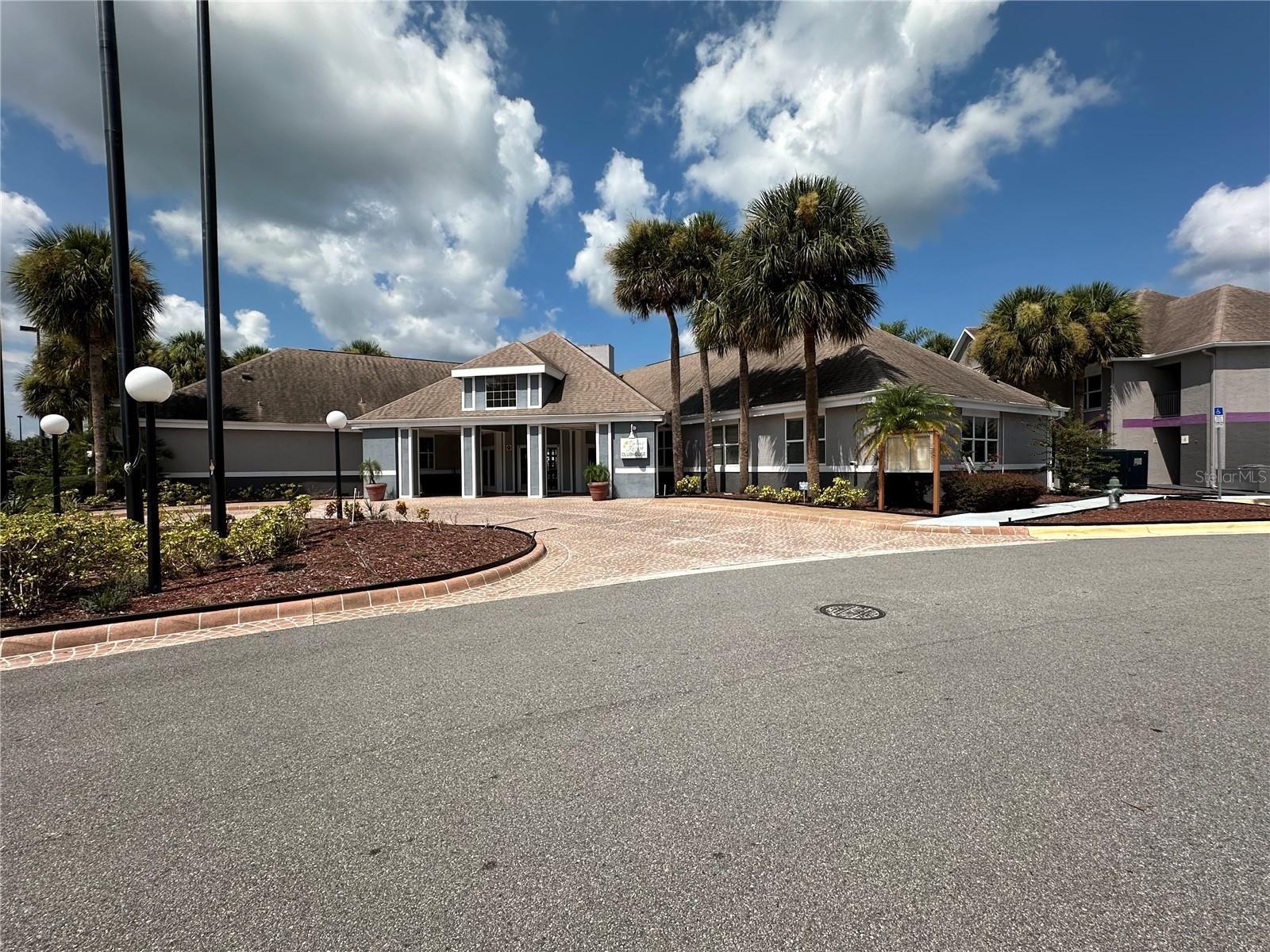 3100 PARKWAY BLVD #123