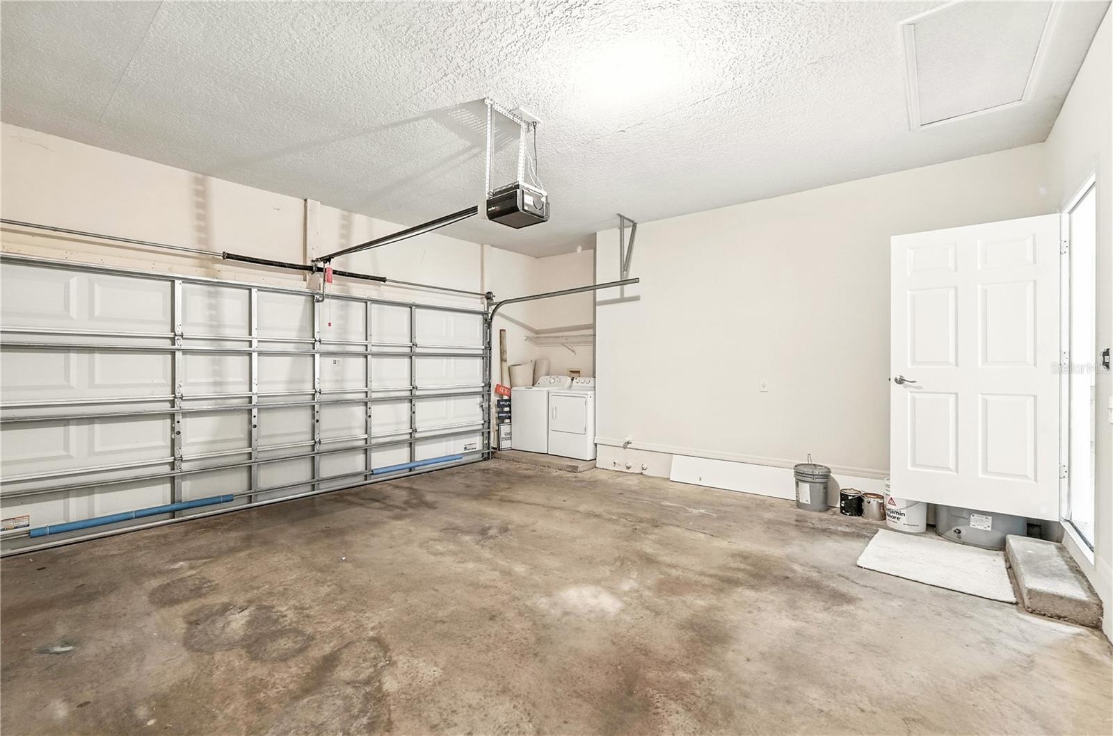 912 PAWSTAND RD