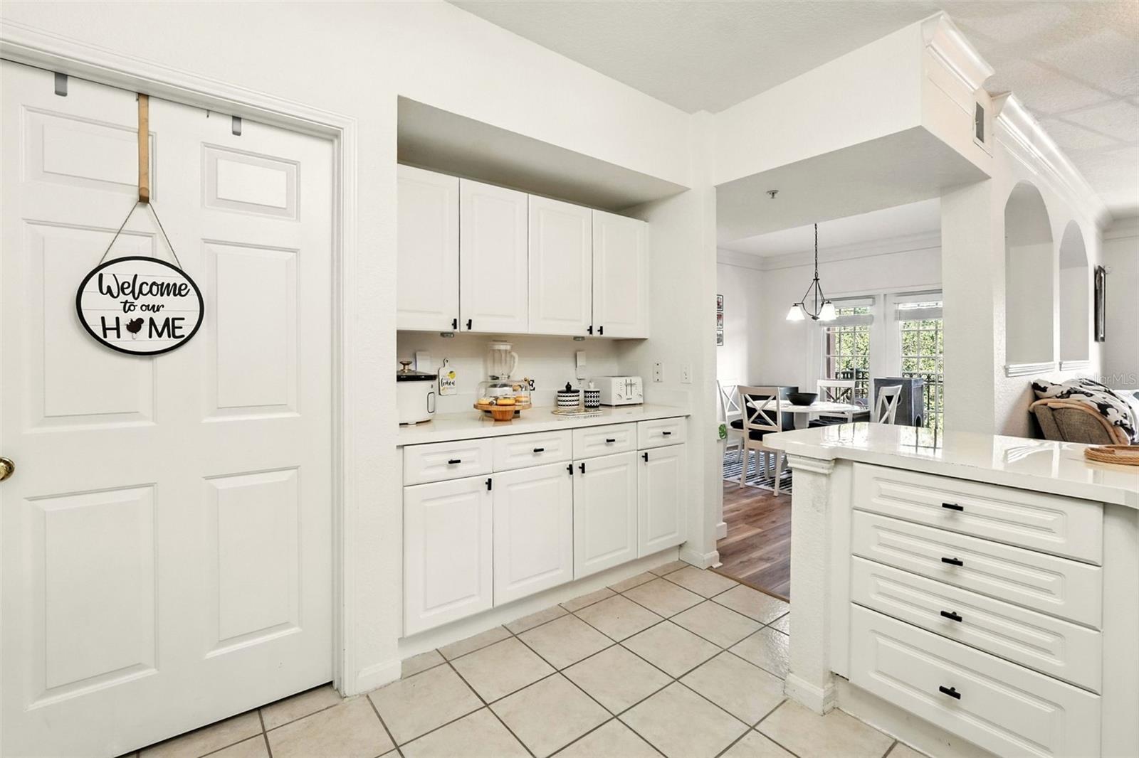 211 LONGVIEW AVE #306
