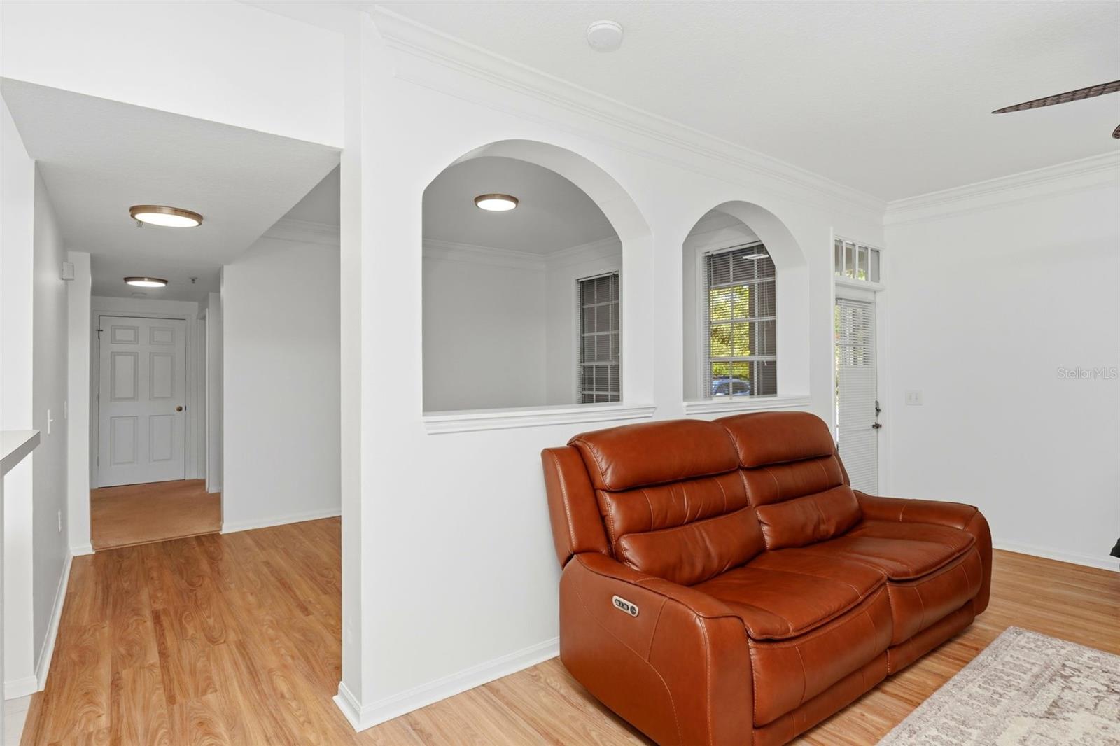 231 GOLDENRAIN DR #101