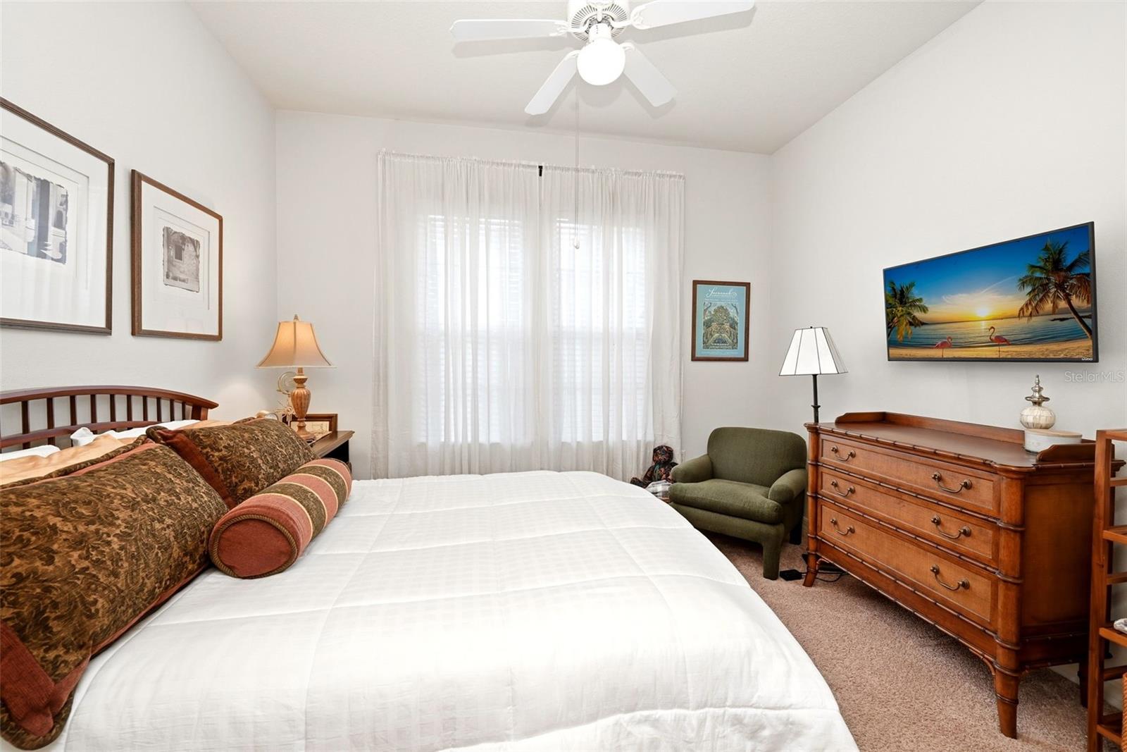 501 MIRASOL CIR #402
